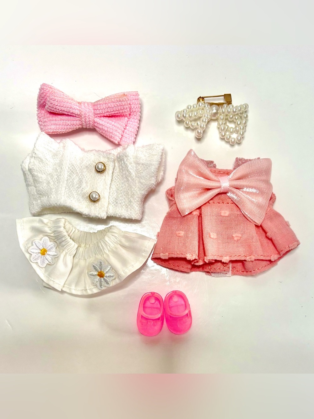 2 Pin 4 Love Mini Labubu Outfits